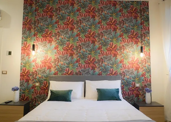 Marina Sea Apartments-Seaside Boutique